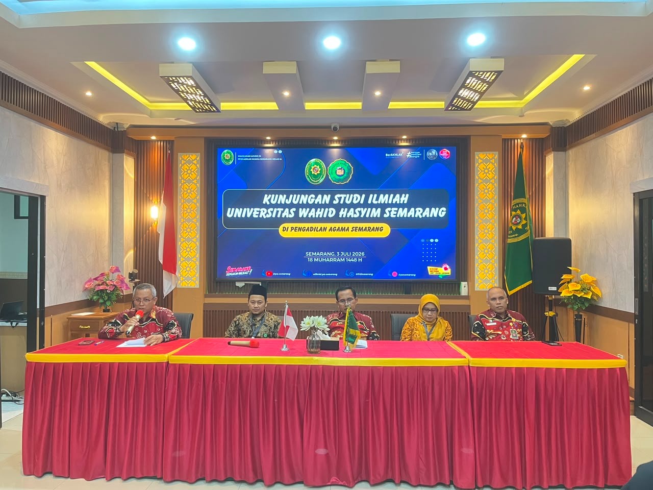 Kunjungan Ilmiah Unwahas di PA Semarang - Sambutan