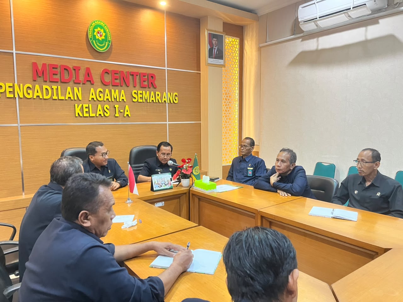 Suasana Rapat Diskusi Hakim PA Semarang