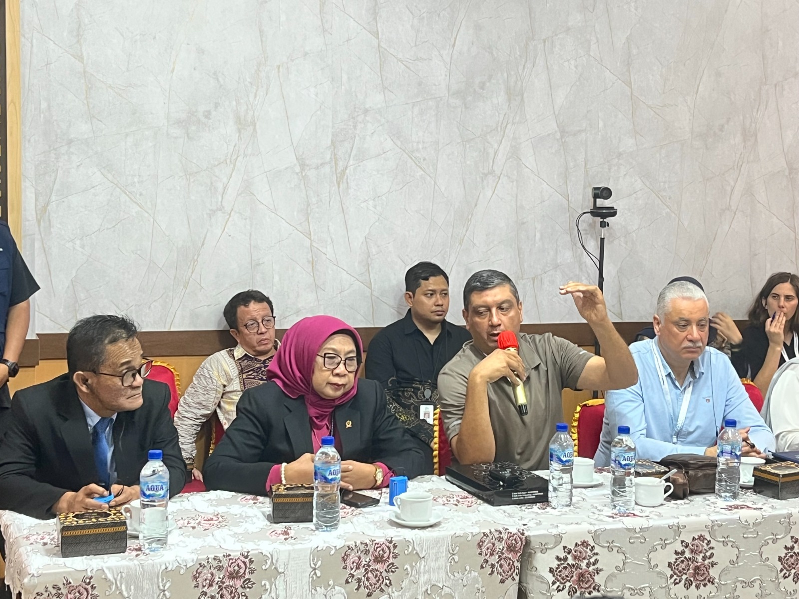Foto Bersama Delegasi Trilateral Dialogue
